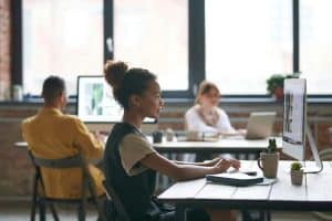 Devenez ingénieur en informatique avec un parcours international d’excellence